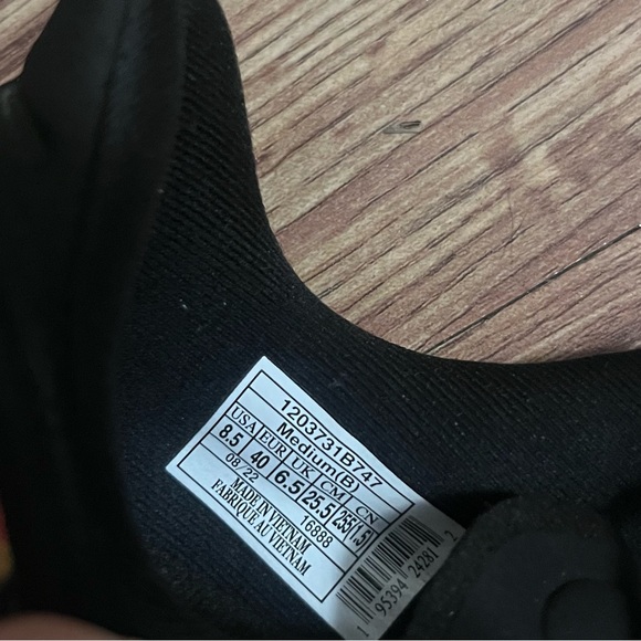 Brooks launch 9 Women's Vibrant Leopard Sneakers - Picture 10 of 10